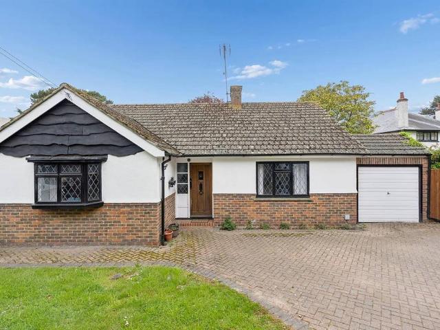 2 bedroom detached bungalow for sale