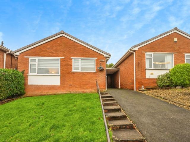 2 bedroom detached bungalow for sale