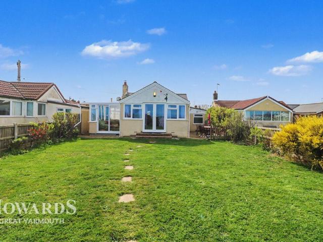 2 bedroom detached bungalow for sale