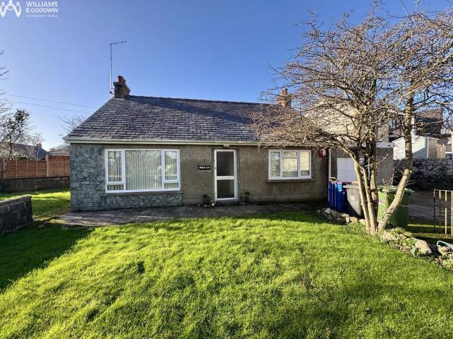 2 bedroom detached bungalow for sale