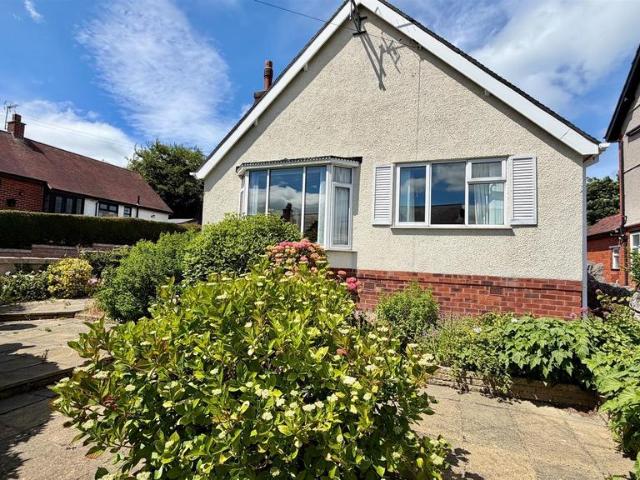 2 bedroom detached bungalow for sale