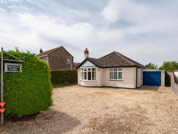2 bedroom detached bungalow for sale