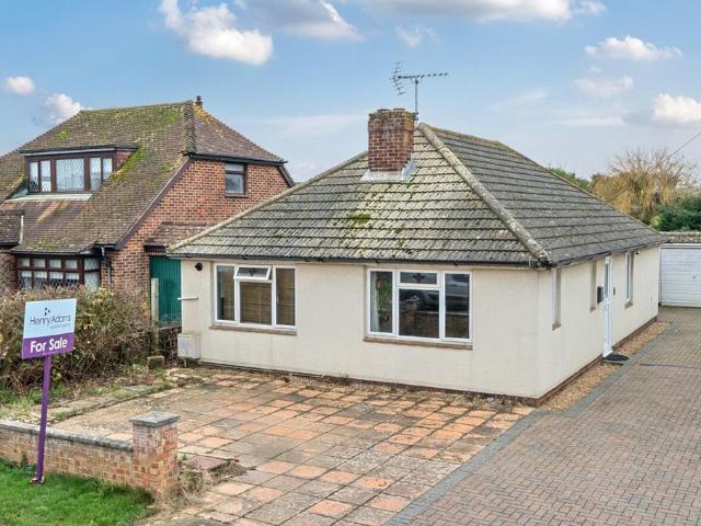 2 bedroom detached bungalow for sale