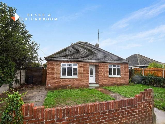 2 bedroom detached bungalow for sale