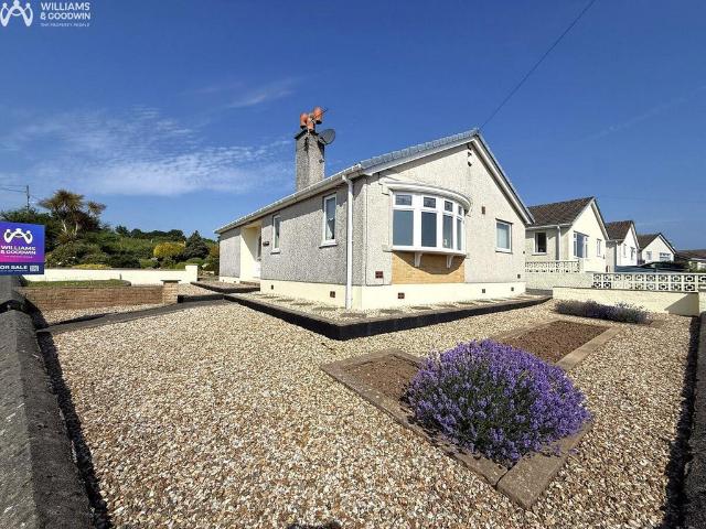 2 bedroom detached bungalow for sale