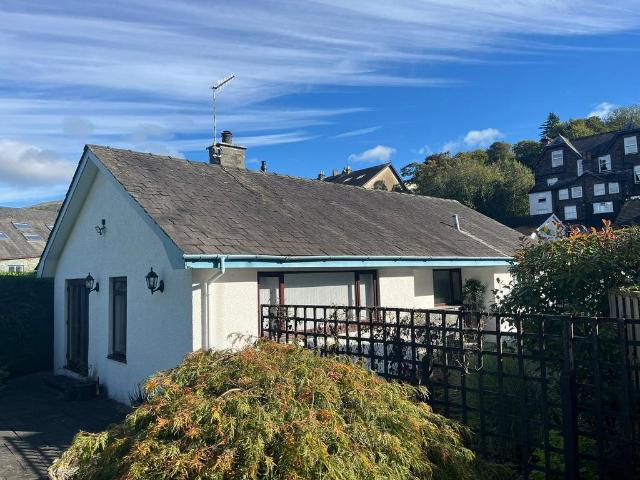 2 bedroom detached bungalow for sale