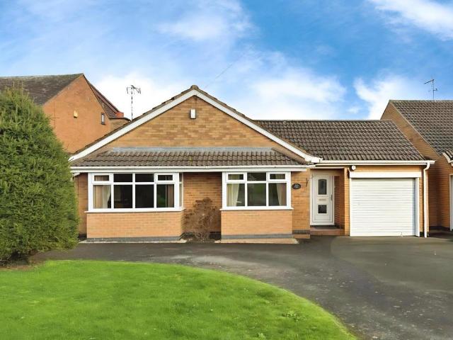 2 bedroom detached bungalow for sale