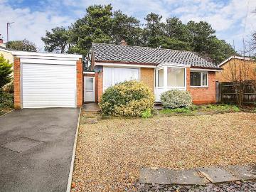 2 bedroom detached bungalow for sale