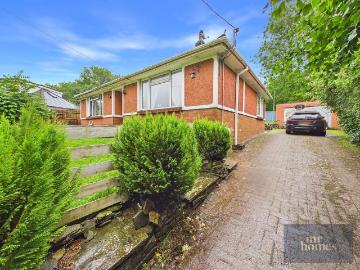 2 bedroom detached bungalow for sale