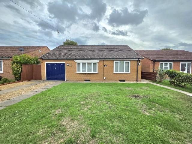 2 bedroom detached bungalow for sale
