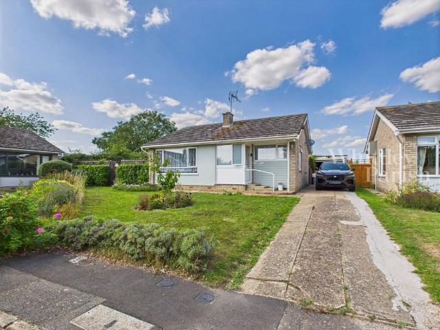 2 bedroom detached bungalow for sale