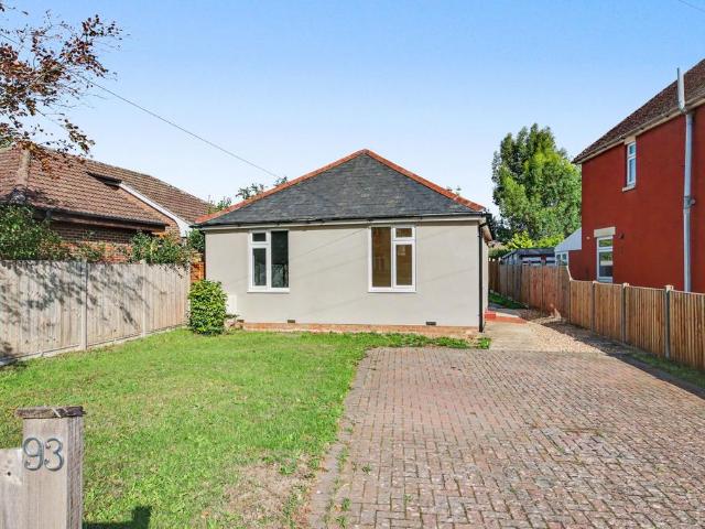 2 bedroom detached bungalow for sale