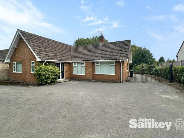 2 bedroom detached bungalow for sale
