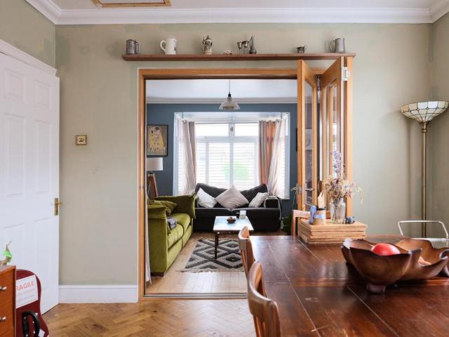 2 bedroom bungalow for sale