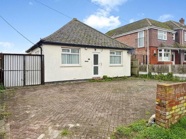 2 bedroom detached bungalow for sale