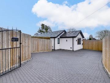 Bungalow for sale in Broxtowe - Equipped kitchen
