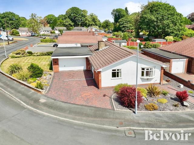 2 bedroom detached bungalow for sale