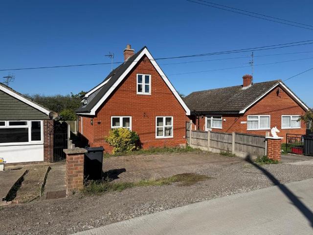 2 bedroom detached bungalow for sale