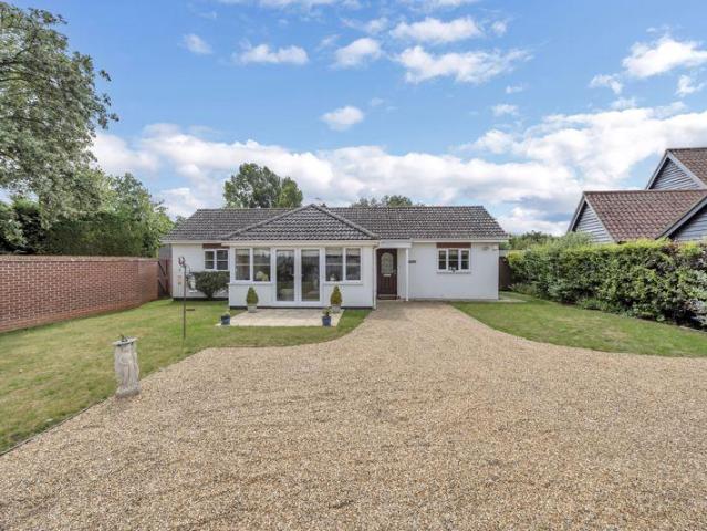2 bedroom detached bungalow for sale