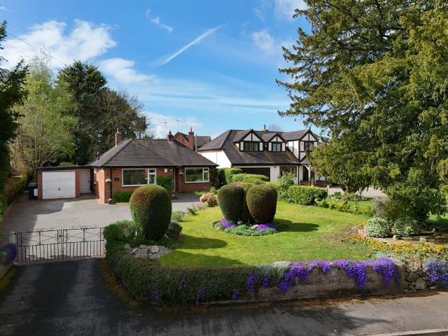 2 bedroom detached bungalow for sale