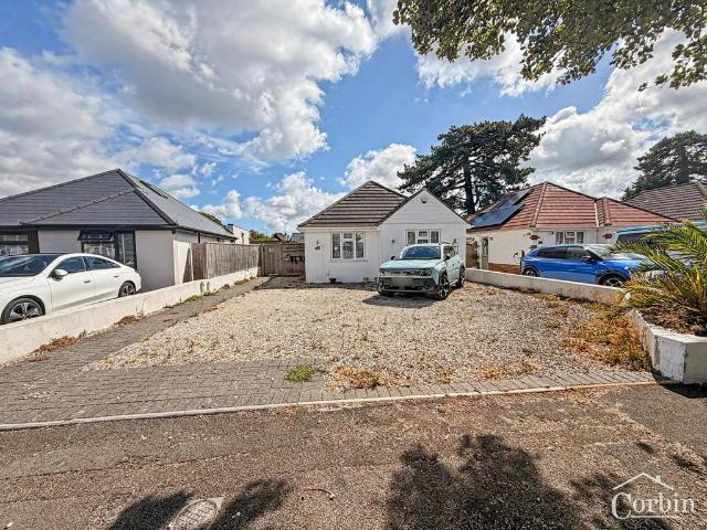 2 bedroom detached bungalow for sale