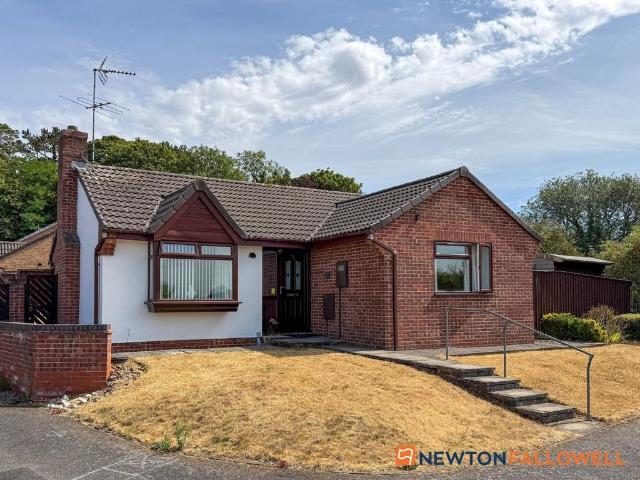2 bedroom detached bungalow for sale