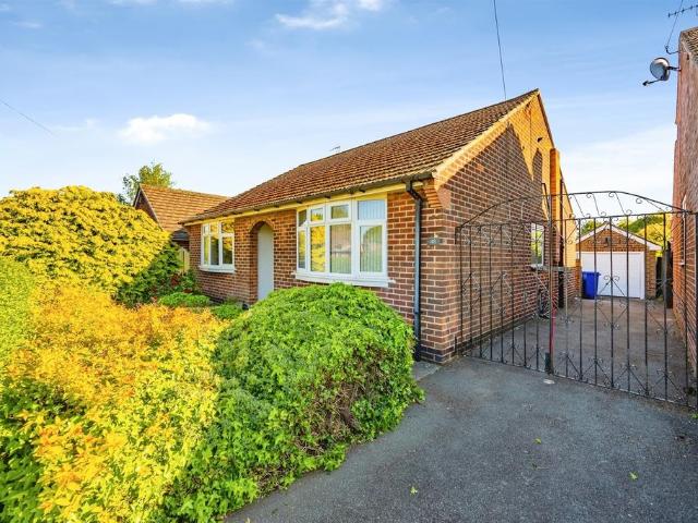 2 bedroom detached bungalow for sale