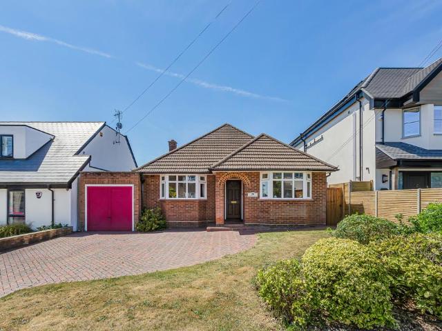 2 bedroom detached bungalow for sale