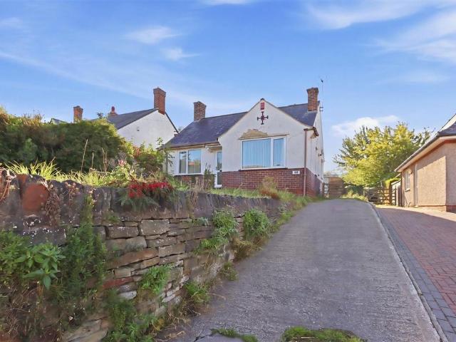 2 bedroom detached bungalow for sale