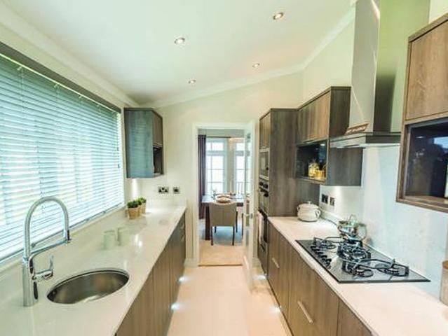 2 bedroom detached bungalow for sale in Bay Willow Road Burton Waters LN1 2ZG LN1