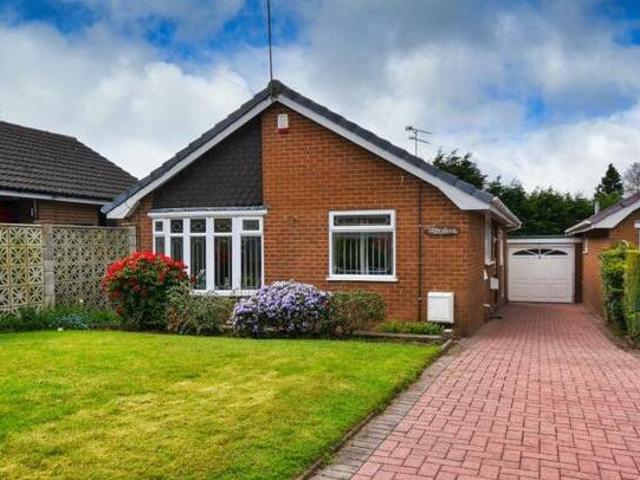 2 Bedroom Detached Bungalow For Sale In Finchfield