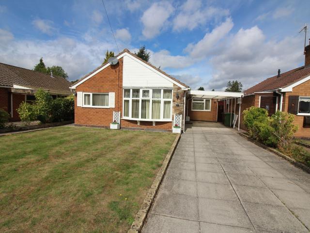 2 bedroom detached bungalow To Let in Solihull