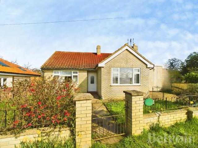 2 bedroom Detached bungalow To Let