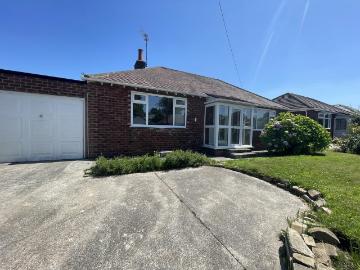 2 bedroom detached bungalow to rent