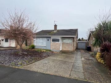 2 bedroom detached bungalow to rent