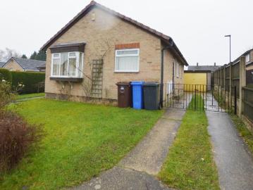 2 bedroom detached bungalow to rent