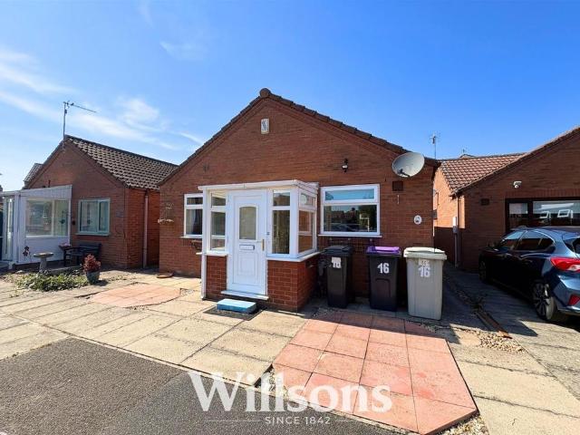 2 bedroom detached bungalow to rent