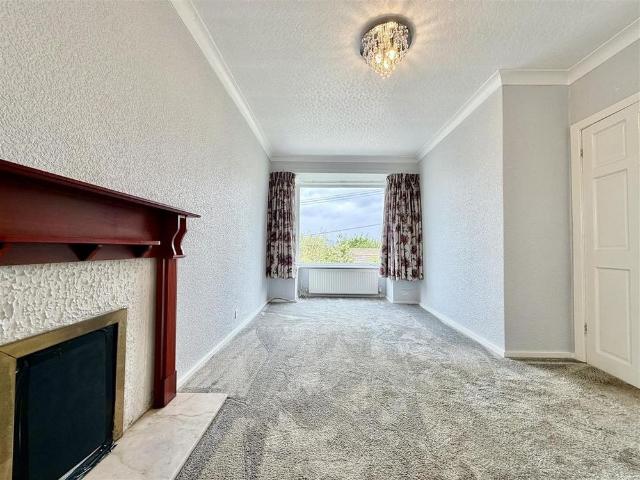 2 bedroom detached bungalow to rent