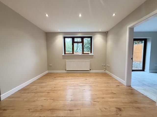 2 bedroom detached bungalow to rent