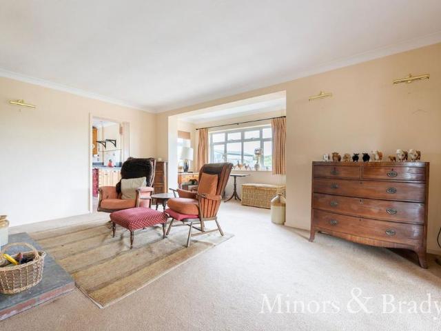 2 bedroom detached bungalow to rent