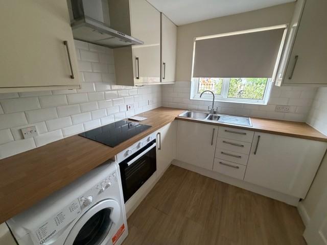 2 bedroom detached bungalow to rent