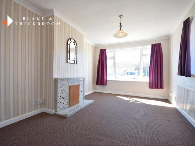 2 bedroom detached bungalow to rent