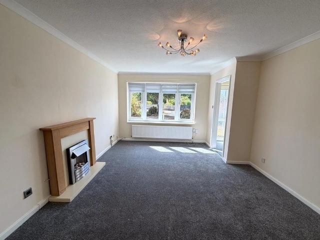 2 bedroom detached bungalow to rent