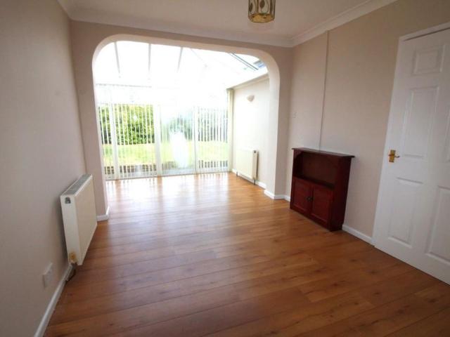 2 bedroom detached bungalow to rent
