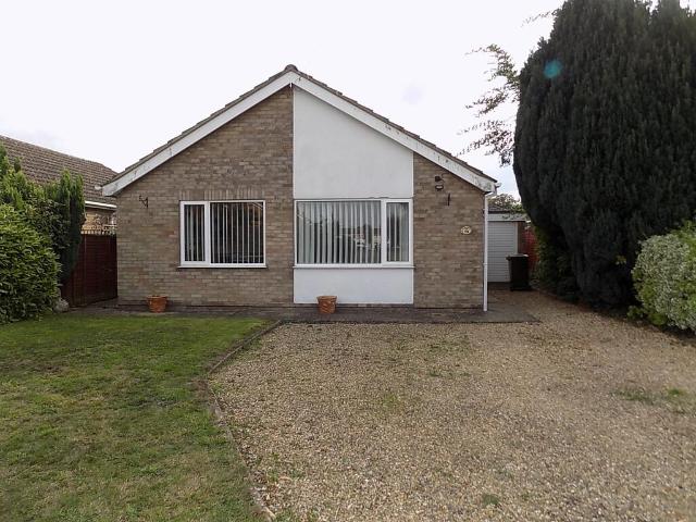 2 bedroom detached bungalow to rent