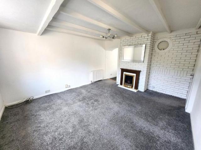 2 bedroom detached bungalow to rent