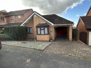 2 bedroom detached bungalow to rent