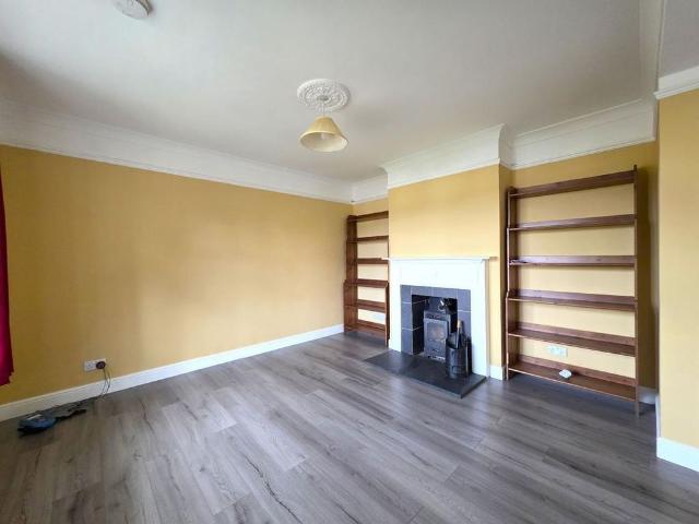 2 bedroom detached bungalow to rent