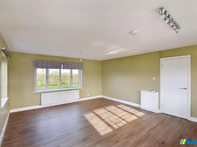 2 bedroom detached bungalow to rent