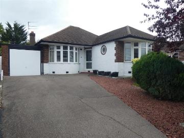 2 bedroom detached bungalow to rent